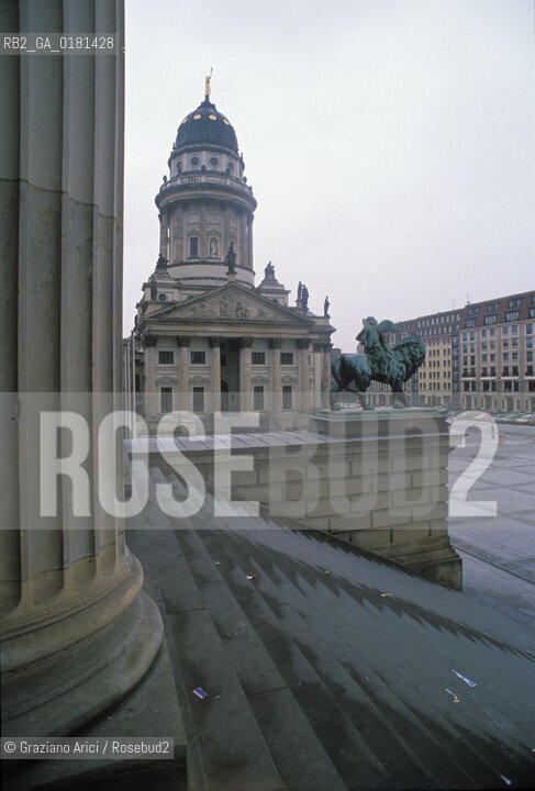 (GERMANIA) BERLINO EST 1989 : IL DEUTSCHER DOM IN AKADEMIE PLATZ    - ©Graziano Arici/Rosebud2 / GEO