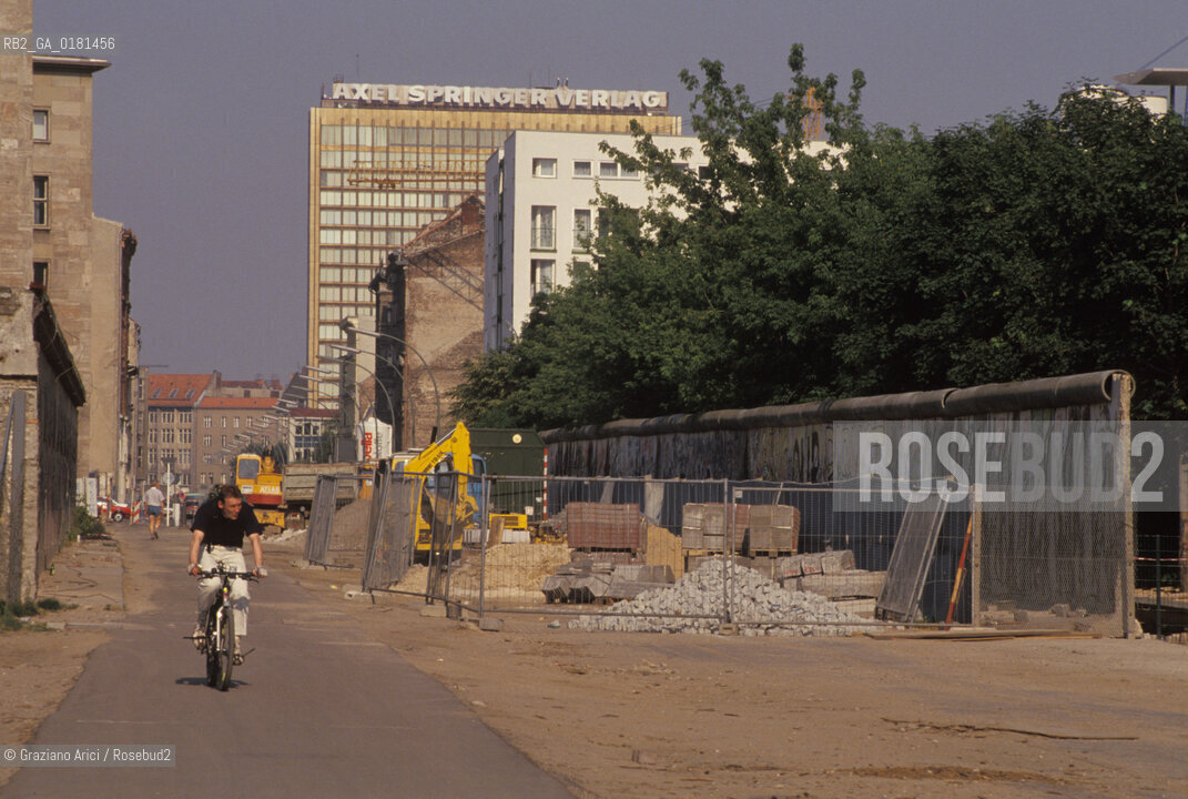 (GERMANIA) BERLINO 1991 :LA ZONA DEL MURO A POTZDAMER PLATZ - ©Graziano Arici/Rosebud2 / GEO