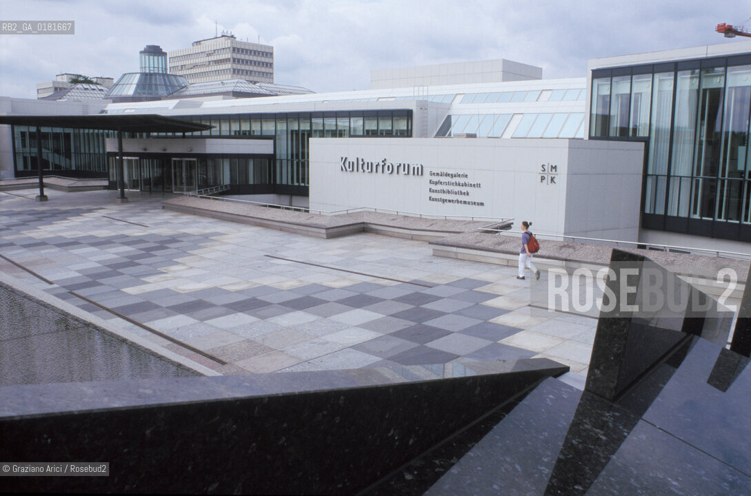 (GERMANIA) BERLINO 1989 : IL KULTURFORUM A POTZDAMERPLATZ    - ©Graziano Arici/Rosebud2 / GEO / ARCHITETTURA MODERNA / MUSEO