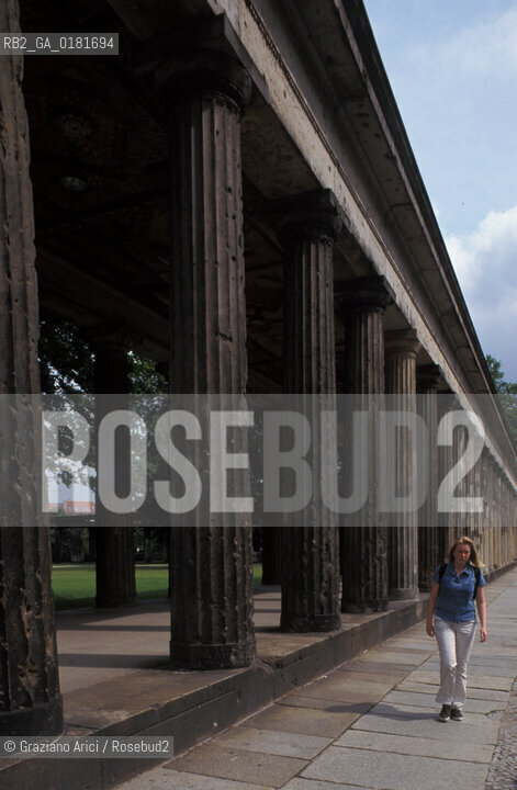 (GERMANIA) BERLINO 1999 : MUSEUMINSELN - COLONNATA - ©Graziano Arici/Rosebud2 / GEO / ARCHITETTURA / SCHINKEL