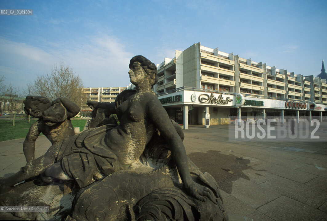 GERMANIA (SASSONIA) DRESDA : PRAGERSTRASSE  - © 1994 Graziano Arici/Rosebud2 / GEO