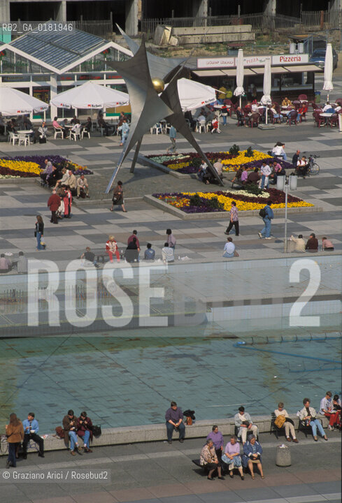 GERMANIA (SASSONIA) DRESDA : LA PRAGERSTRASSE   - © 1994 Graziano Arici/Rosebud2 / GEO /