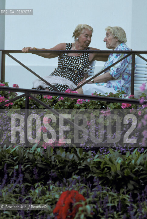 GERMANIA ( BADEN-WURTTEMBERG ) BADEN-BADEN : GIARDINI DAVANTI ALLA KURHAUS  - © 1996 Graziano Arici/Rosebud2 / GEO /  TERME
