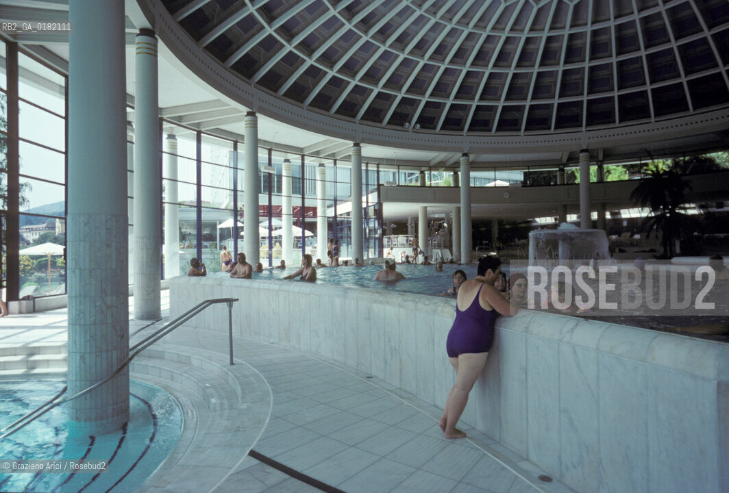 GERMANIA ( BADEN-WURTTEMBERG ) BADEN-BADEN : LE TERME CARACALLA    - © 1996 Graziano Arici/Rosebud2 / GEO /  TERME / ACQUA