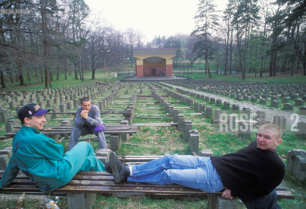 POLONIA , ZGORZELEC  : UN TEATRO DISTRUTTO    © 1994 Graziano Arici/Rosebud2  / GEO