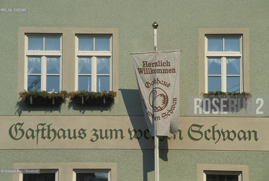 GERMANIA (TURINGIA) WEIMAR  : LANTICA LOCANDA ZUM WEISSEN SCHAWAN  - © 1994 Graziano Arici/Rosebud2 / GEO