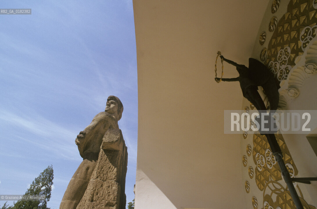 GERMANIA ( ASSIA ) DARMSTADT : LA ERNST-LUDWIG-HAUS DI JOSEPH OLBRICH  - © 1996 Graziano Arici/Rosebud2 / GEO /  ARCHITETTURA MODERNA / SECESSIONE