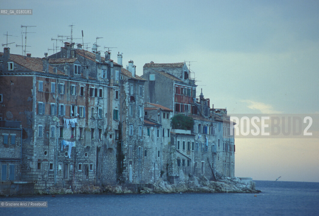 ( CROAZIA  ) ISTRIA -  ROVIGNO   :  PANORAMA  - © 2001 Graziano Arici/Rosebud2 / GEO / LINGUA / MINORANZA