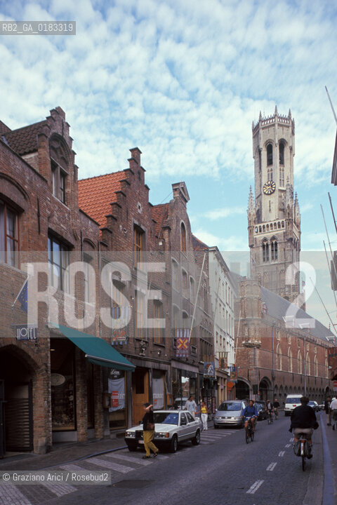 ( BELGIO ) BRUGES ( BRUGGE ) : UNA STRADA DEL CENTRO   - © 2001 Graziano Arici/Rosebud2 / GEO