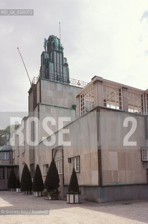 ( BELGIO ) BRUXELLES ( BRUSSEL ) :PALAZZO STOCLET DI JOSEF HOFFMANN  - © 2001 Graziano Arici/Rosebud2 / GEO / ARCHITETTURA MODERNA / SECESSIONE
