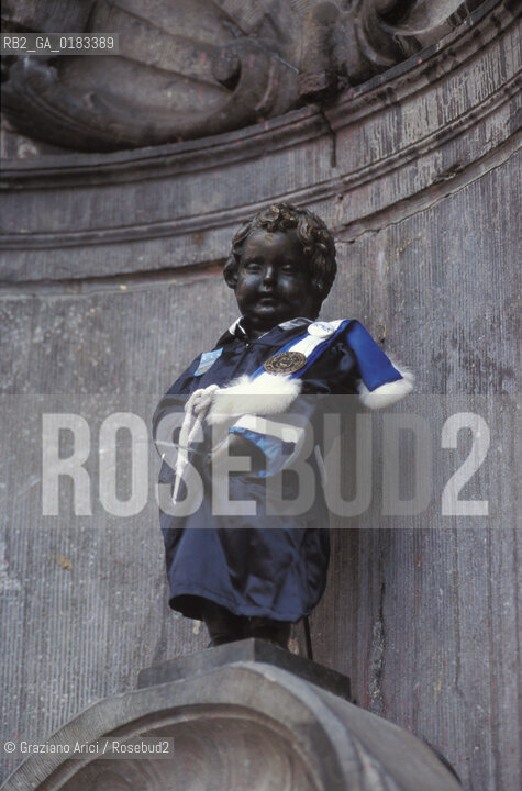 ( BELGIO ) BRUXELLES ( BRUSSEL ) :  MANNEKEN PIS   - © 2001 Graziano Arici/Rosebud2 / GEO / PETIT JULIEN