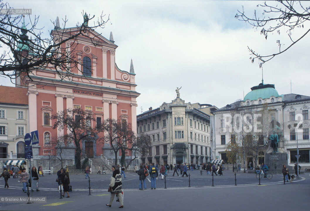 ( SLOVENIA  ) LUBIANA - PIAZZA PRESEREN   - © 2001 Graziano Arici/Rosebud2 / GEO