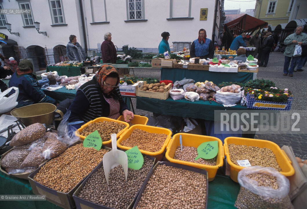 ( SLOVENIA  ) LUBIANA -  IL MERCATO   - © 2001 Graziano Arici/Rosebud2 / GEO /