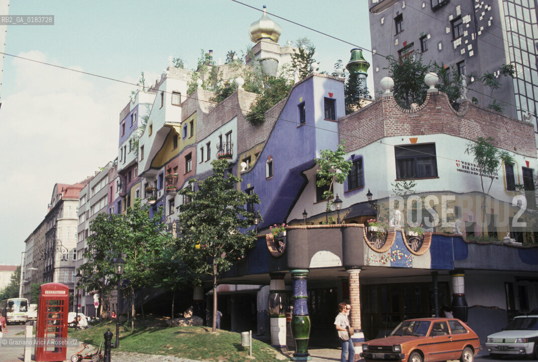 ( AUSTRIA ) VIENNA ( WIEN ) : LA CASA HUNDERTWASSER - © 2001 Graziano Arici/Rosebud2 / GEO / ARTE