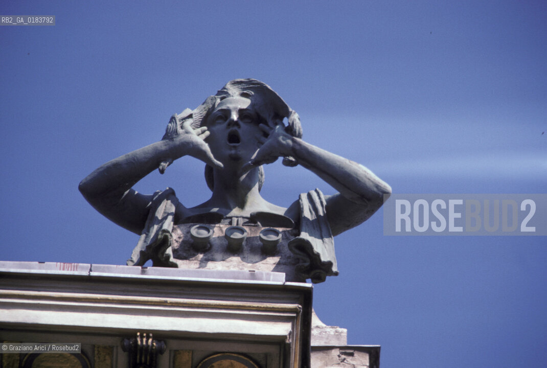 ( AUSTRIA ) VIENNA ( WIEN ) :LA POSTSPARKASSE DI OTTO WAGNER   - © 2001 Graziano Arici/Rosebud2 / GEO /  ARCHITETTURA MODERNA / SECESSIONE