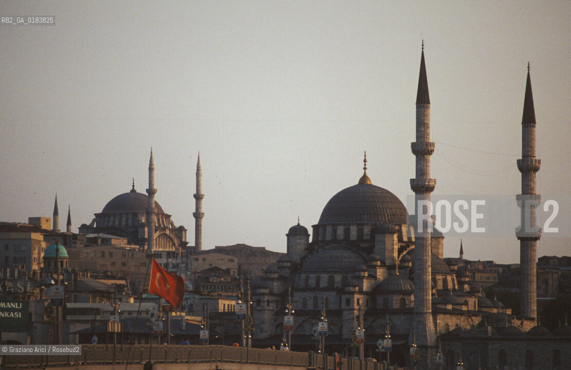 ( TURCHIA ) ISTANBUL :  PANORAMA DAL PONTE DI GALATA  - © 2001 Graziano Arici/Rosebud2 / GEO /