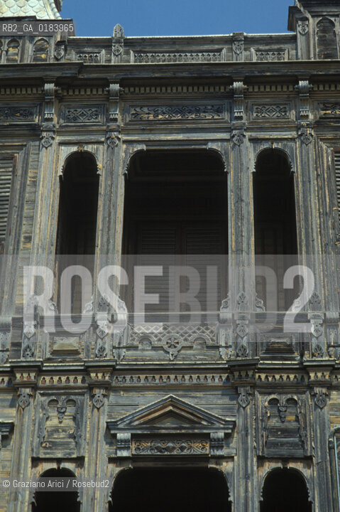 ( TURCHIA ) ISTANBUL : BOSFORO - ISOLE DEI PRINCIPI - PALAZZO IN LEGNO  - © 1986 Graziano Arici/Rosebud2 / GEO