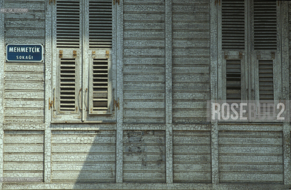 ( TURCHIA ) ISTANBUL : BOSFORO - ISOLE DEI PRINCIPI  - VILLA IN LEGNO  - © 1986 Graziano Arici/Rosebud2 / GEO /