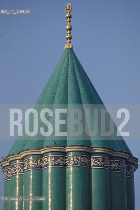 ( TURCHIA ) KONYA : MAUSOLEO DEL FONDATORE DEI DERVISCI DANZANTI CELALEDDIN RUMI  -  © 1986 Graziano Arici/Rosebud2 / GEO / VERDE