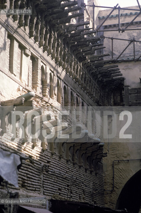 ( MAROCCO ) FEZ : STRADA DELLA MEDINA - FES EL BALI  OROLOGIO CARILLON AD ACQUA - © 1996 Graziano Arici/Rosebud2 / GEO