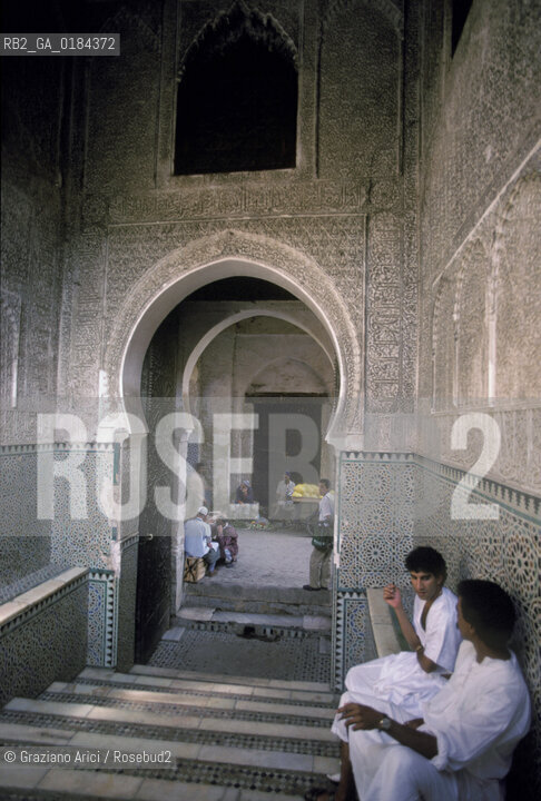 ( MAROCCO ) FEZ :  FES EL BALI  - MEDERSA  (MADRASA ) SCUOLA CORANICA BOU INANIA   - © 1996 Graziano Arici/Rosebud2 / GEO
