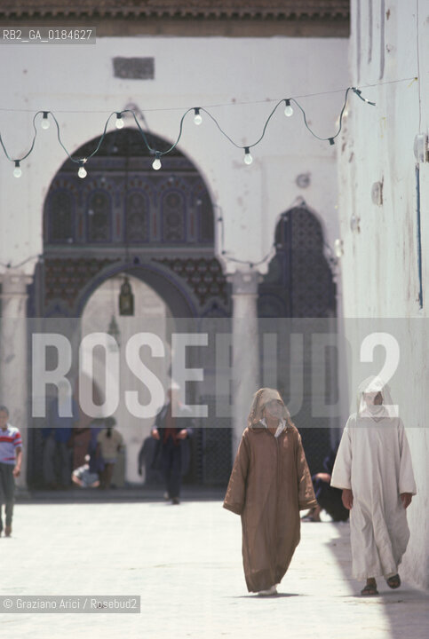 ( MAROCCO ) MOULAY IDRISS : IL SANTUARIO   - © 1996 Graziano Arici/Rosebud2 / GEO /