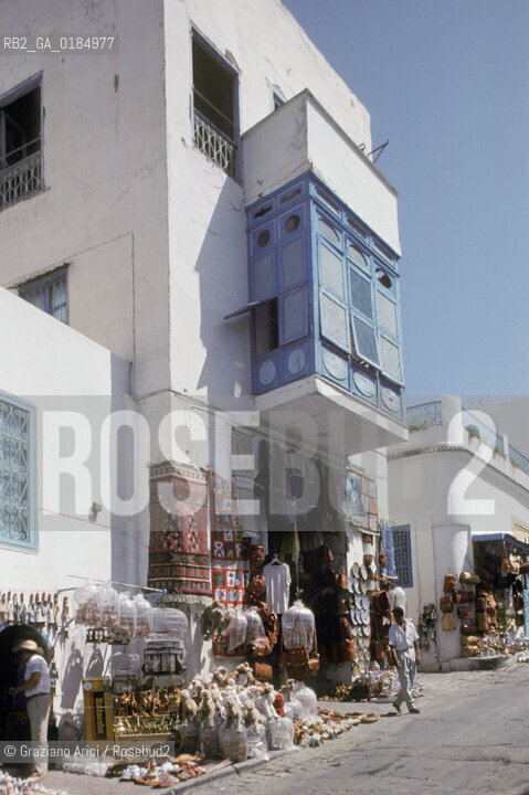( TUNISIA ) SIDI BOU SAID : NEGOZI DEL CENTRO  - © 1996 Graziano Arici/Rosebud2 / GEO