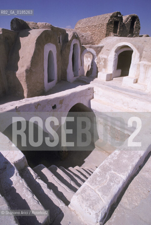 ( TUNISIA )  VILLAGGIO DI KSAR HADDADA   - © 1996 Graziano Arici/Rosebud2 / GEO / CASA / GHORFAS