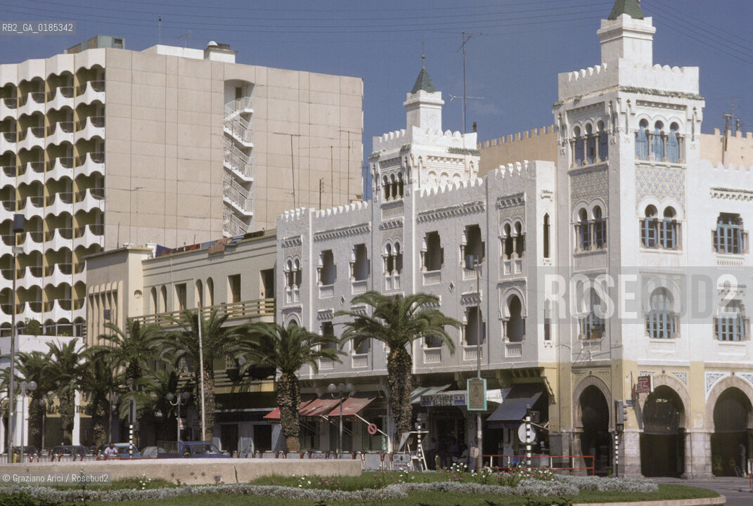 ( TUNISIA ) SFAX : UNA STRADA DEL CENTRO  - © 1996 Graziano Arici/Rosebud2 / GEO