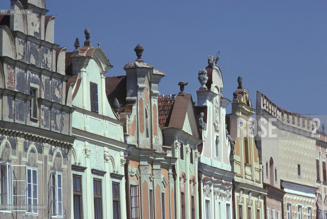 ( REPUBBLICA CECA ) -  MORAVIA  -  TELC : NAMESTI MIRU  (LA PIAZZA )  - © 1986 Graziano Arici/Rosebud2 / GEO