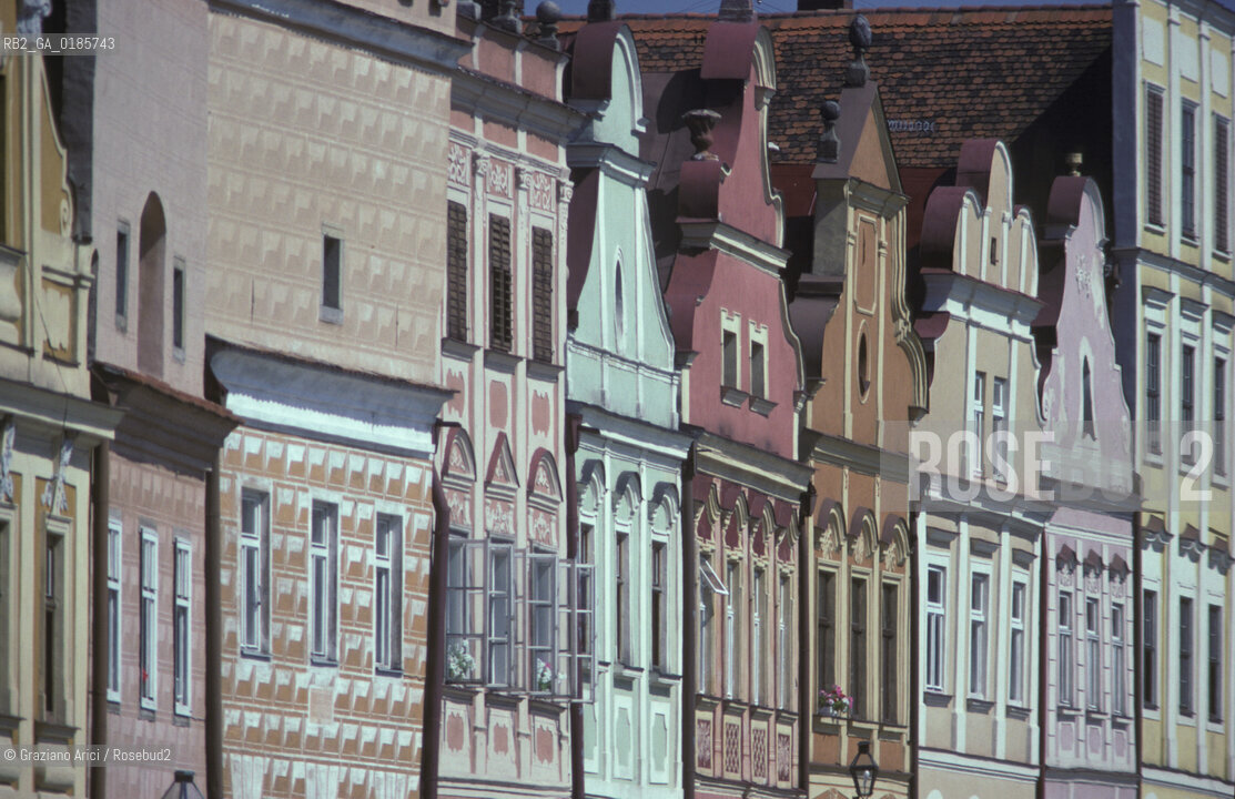 ( REPUBBLICA CECA ) -  MORAVIA  -  TELC : NAMESTI MIRU  (LA PIAZZA )  - © 1986 Graziano Arici/Rosebud2 / GEO