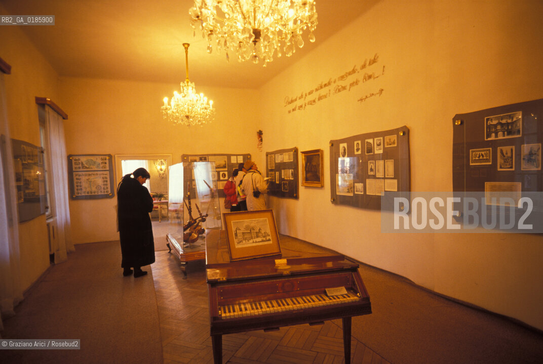 ( REPUBBLICA CECA ) PRAGA : QUARTIERE DI PETRIN - VILLA BETRAMKA DOVE MOZART COMPOSE IL DON GIOVANNI  - © 1986 Graziano Arici/Rosebud2 / GEO