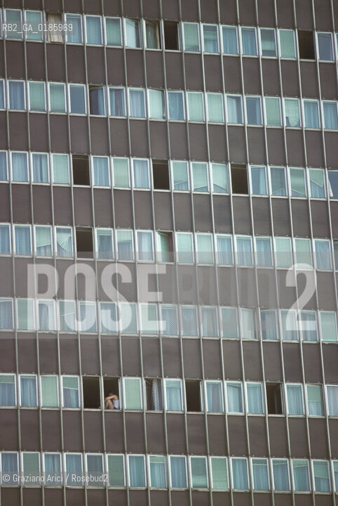 ( REPUBBLICA SLOVACCA  ) -  SLOVACCHIA  - BRATISLAVA :  GRATTACIELO  - © 1986 Graziano Arici/Rosebud2 / GEO