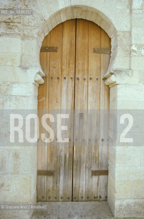 ( SPAGNA  ) ANDALUSIA  CORDOVA ( CORDOBA )  : UNA PORTA   © 1980 Graziano Arici/Rosebud2 / GEO