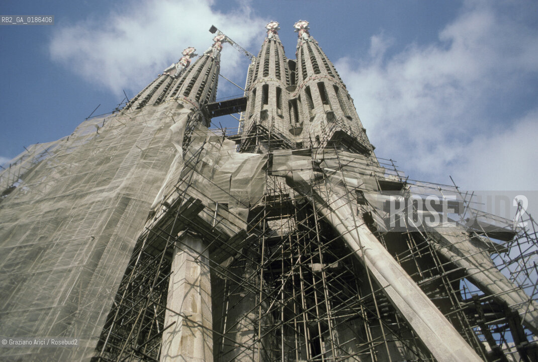 ( SPAGNA  ) CATALOGNA BARCELLONA : LA CATTEDRALE DE LA SAGRADA FAMILIA DI ANTONIO GAUDI   © 1990 Graziano Arici/Rosebud2 / GEO ARCHITETTURA MODERNA