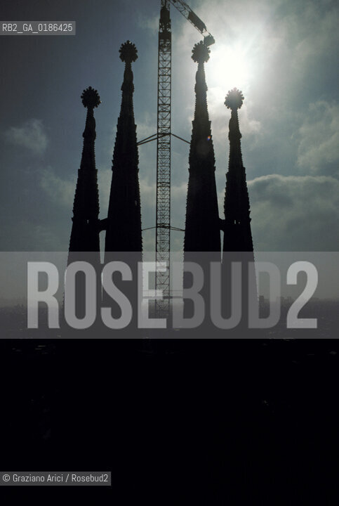 ( SPAGNA  ) CATALOGNA BARCELLONA : LA CATTEDRALE DE LA SAGRADA FAMILIA DI ANTONIO GAUDI   © 1990 Graziano Arici/Rosebud2 / GEO ARCHITETTURA MODERNA