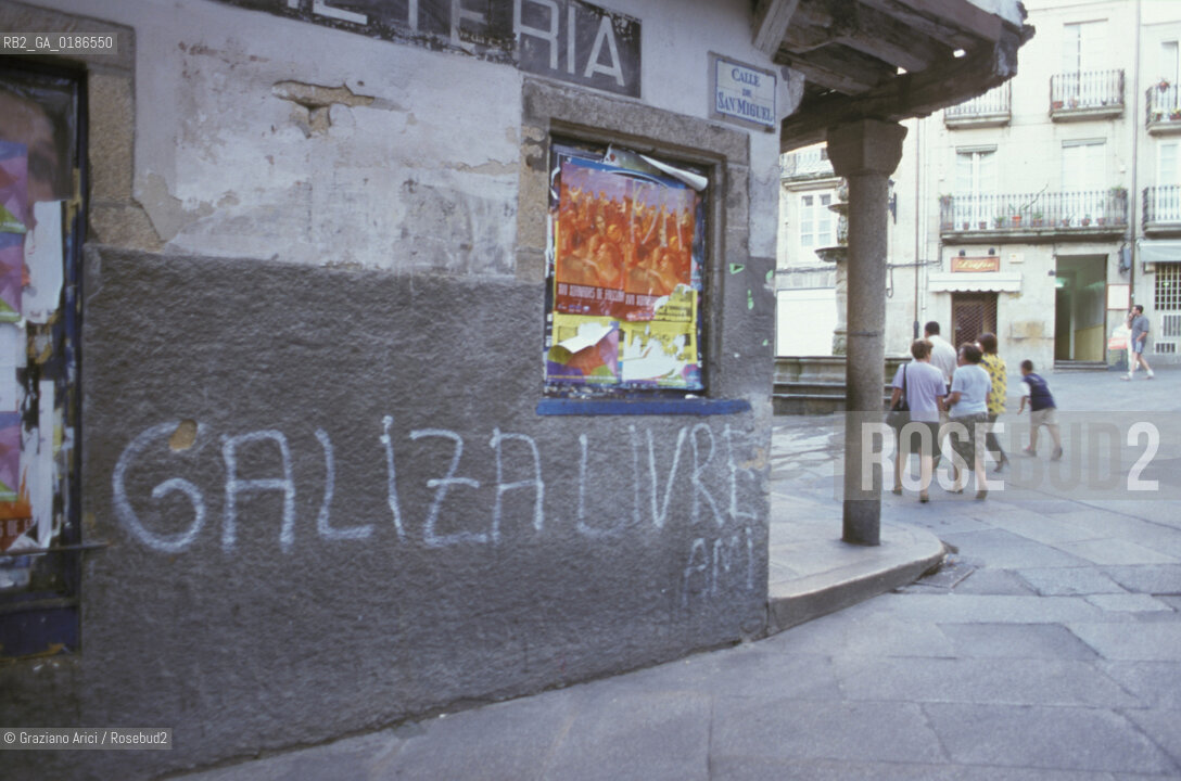 ( SPAGNA  ) GALIZIA : SCRITTA INDIPENDENTISTA  © 2000 Graziano Arici/Rosebud2 / GEO