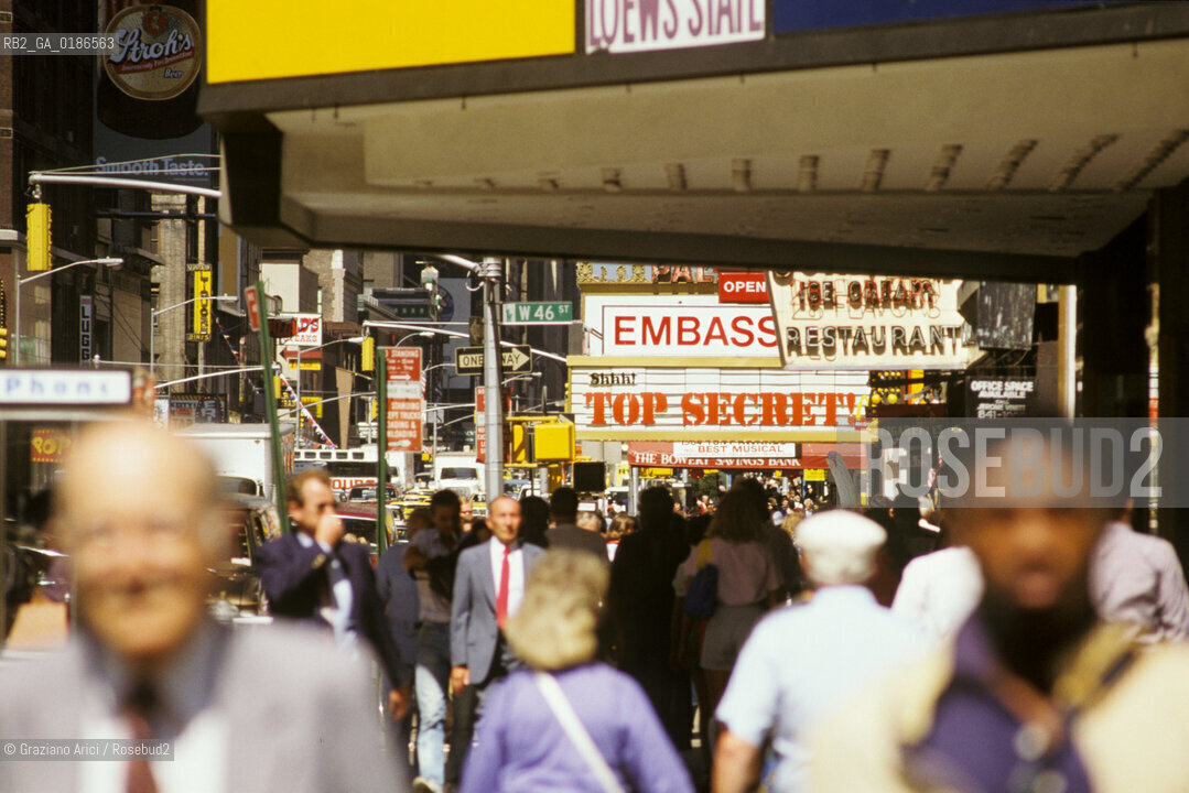 ( STATI UNITI DAMERICA - USA  ) NEW YORK CITY : BROADWAY  - © 1986 Graziano Arici/Rosebud2 / GEO / INSEGNA