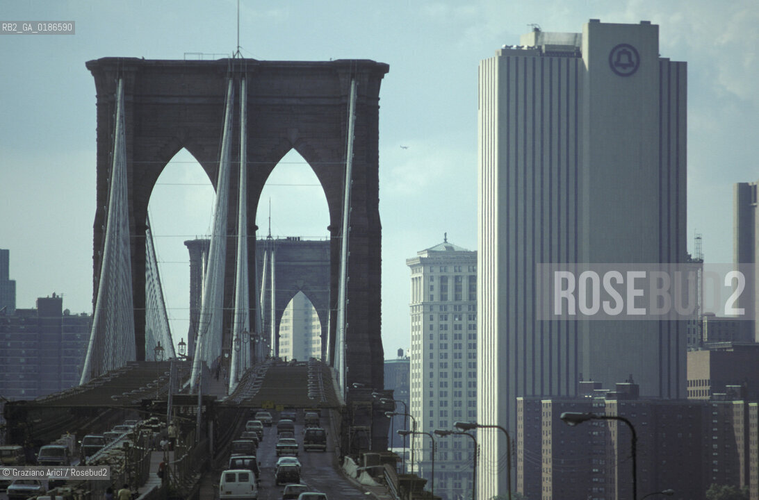 ( STATI UNITI DAMERICA - USA  ) NEW YORK CITY : IL PONTE DI BROOKLYN  - © 1986 Graziano Arici/Rosebud2 / GEO /