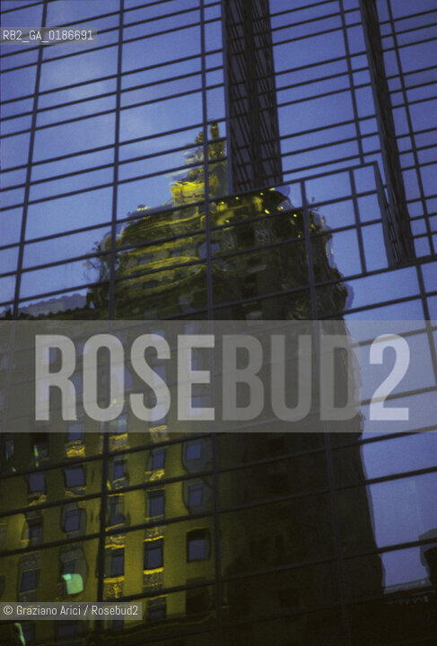 ( STATI UNITI DAMERICA - USA  ) NEW YORK CITY :  GRATTACIELO  - © 1986 Graziano Arici/Rosebud2 / GEO