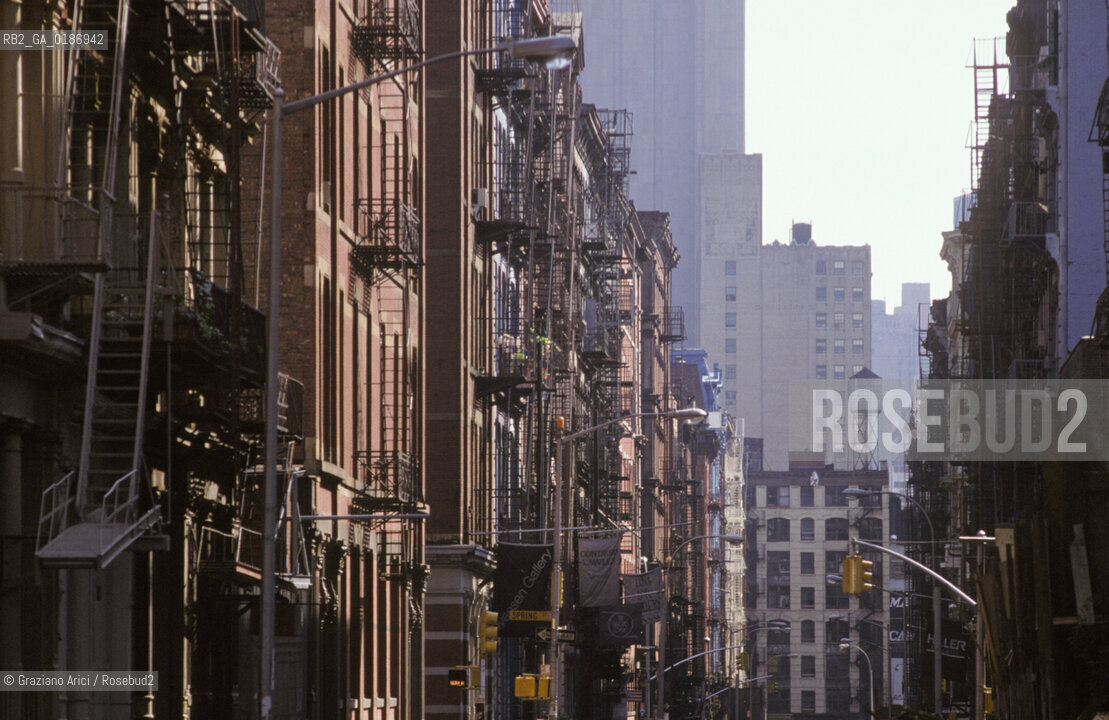 ( STATI UNITI DAMERICA - USA  ) NEW YORK CITY : UNA STRADA DI SOHO    - © 1986 Graziano Arici/Rosebud2 / GEO