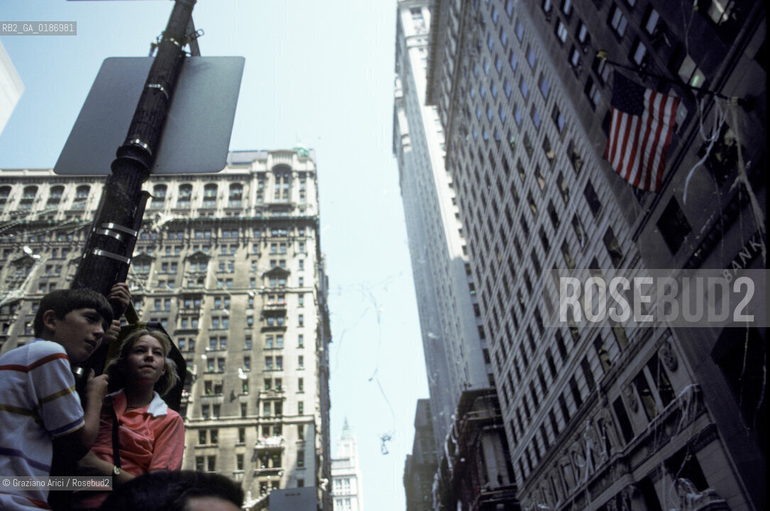 ( STATI UNITI DAMERICA - USA  ) NEW YORK CITY :  PARADE  SU BROADWAY PER FESTEGGIARE LE MEDAGLIE DORO DELLOLIMPIADE 1984 - © 1984 Graziano Arici/Rosebud2 / GEO