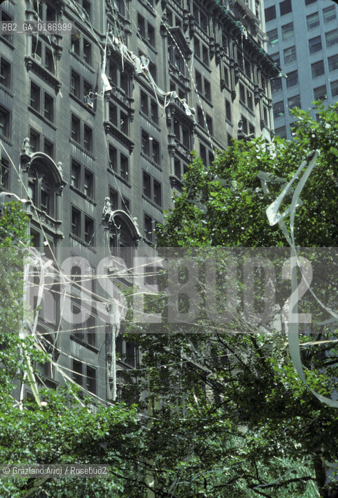 ( STATI UNITI DAMERICA - USA  ) NEW YORK CITY :  PARADE  SU BROADWAY PER FESTEGGIARE LE MEDAGLIE DORO DELLOLIMPIADE 1984 - © 1984 Graziano Arici/Rosebud2 / GEO / CARTA