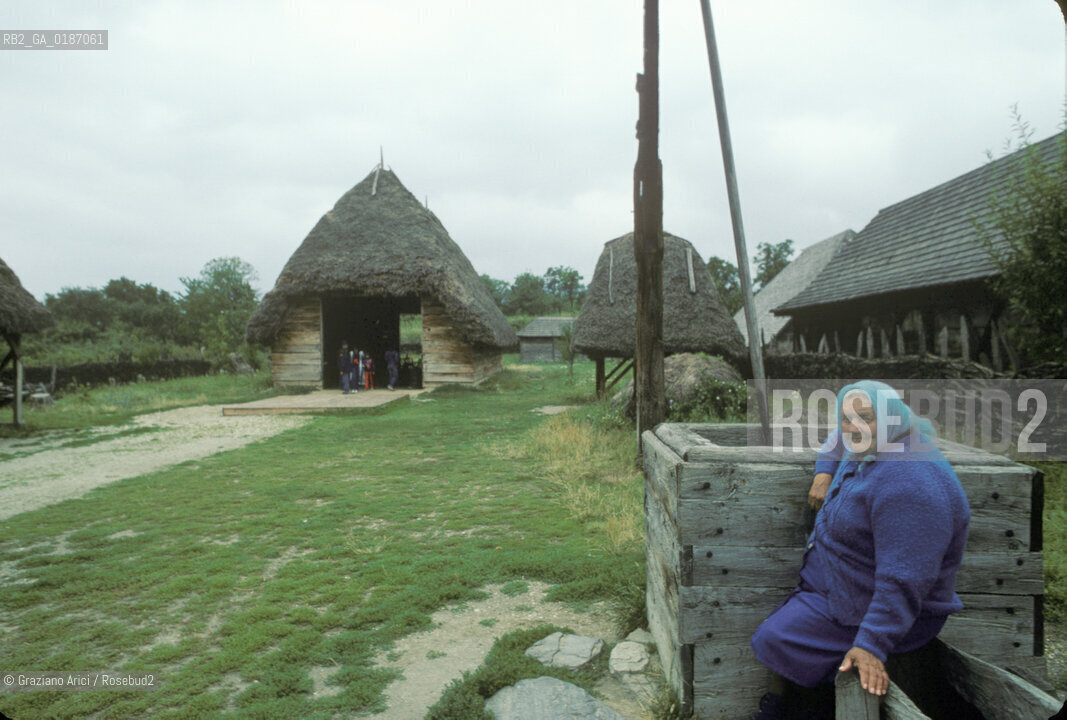 ( UNGHERIA  ) CASE DI CAMPAGNA   © 2000 Graziano Arici/Rosebud2 / GEO
