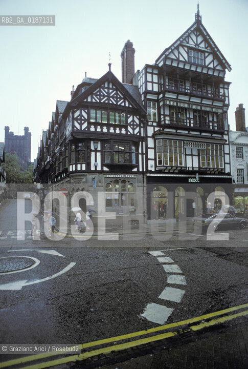 ( GRAN BRETAGNA  ) CHESTER : UNA VIA DEL CENTRO  THE ROWS  © 1990 Graziano Arici/Rosebud2 / GEO / CHESHIRE / CASE A GRATICCIO
