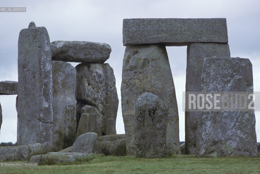 ( GRAN BRETAGNA  )  SITO ARCHEOLOGICO DI STONEHENGE    © 1990 Graziano Arici/Rosebud2 / GEO / WILTSHIRE / MONUMENTO MEGALITICO / CERCHIO DI PIETRE