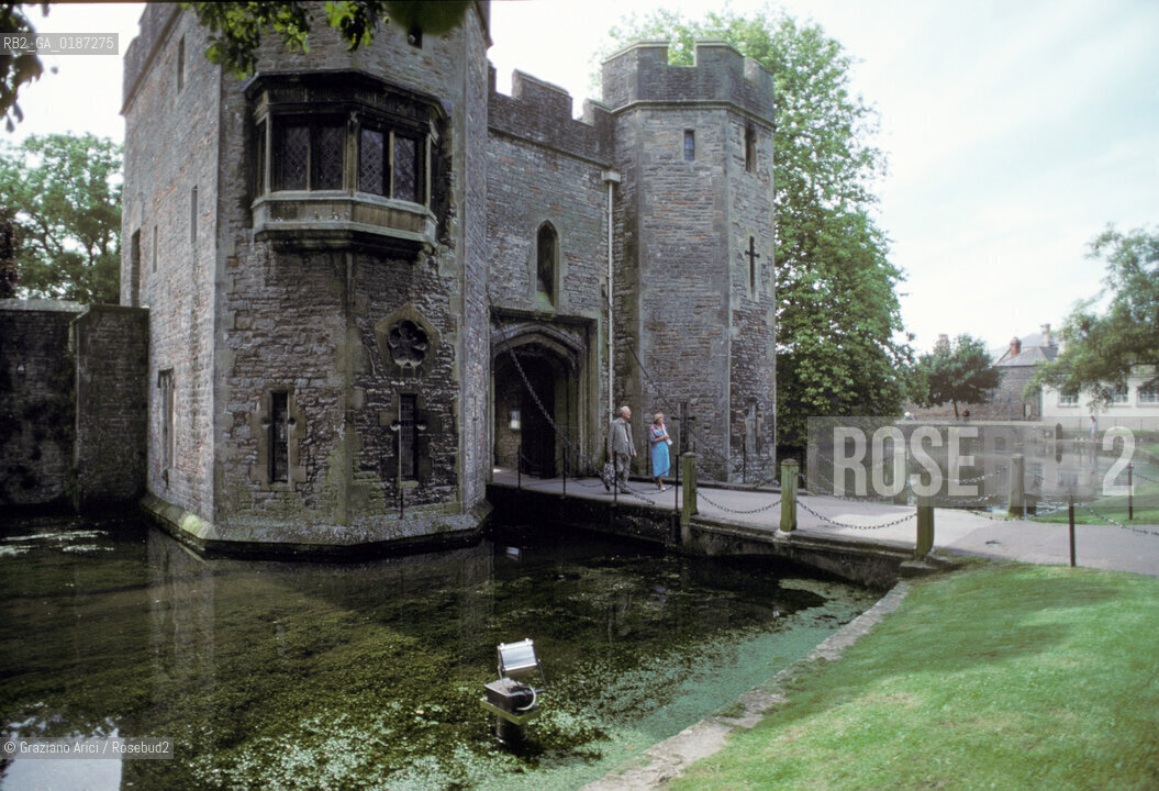 ( GRAN BRETAGNA  )  WELLS : PALAZZO DEL VESCOVO    © 1990 Graziano Arici/Rosebud2 / GEO / SOMERSET /
