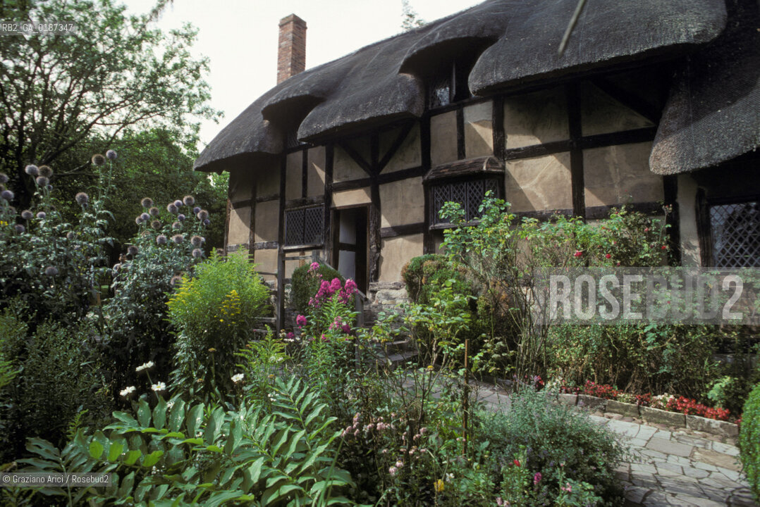 ( GRAN BRETAGNA  )  STRATFORD-UPON-AVON  :  COTTAGE DI ANNE HATAWAY MOGLIE DI SHAKESPEARE     © 1990 Graziano Arici/Rosebud2 / GEO / WARWICKSHIRE / SHAKESPEARE