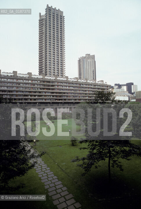 ( GRAN BRETAGNA  )  LONDRA  : IL QUARTIERE BARBIGAN CENTER   © 1990 Graziano Arici/Rosebud2 / GEO