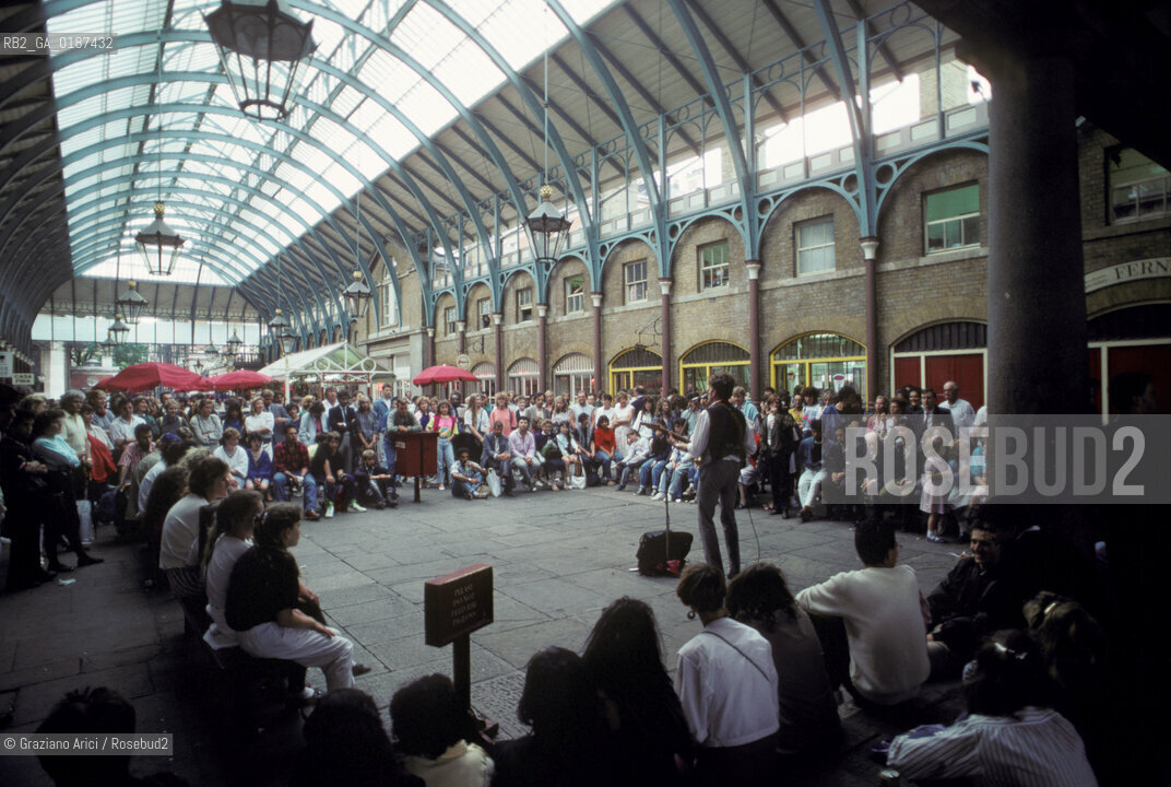 ( GRAN BRETAGNA  )  LONDRA  : IL COVENT GARDEN   © 1990 Graziano Arici/Rosebud2 / GEO